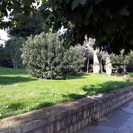 Hotel Kosié - il comfort di classe con due matrimoniali e due bagni indipendenti Palermo Exterior foto
