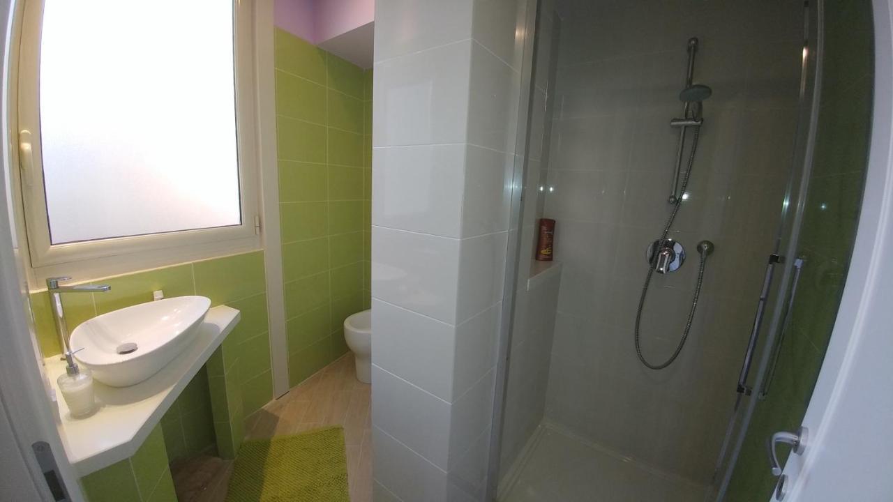 Hotel Kosié - il comfort di classe con due matrimoniali e due bagni indipendenti Palermo Exterior foto