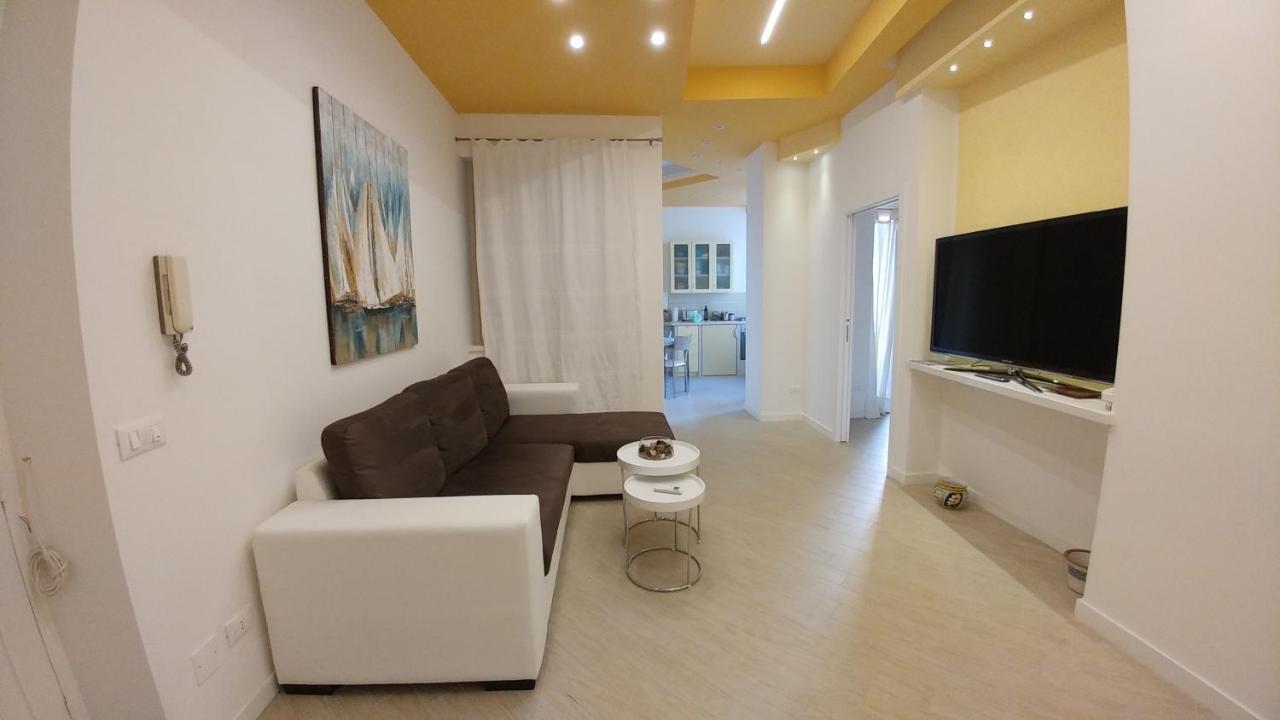 Hotel Kosié - il comfort di classe con due matrimoniali e due bagni indipendenti Palermo Exterior foto