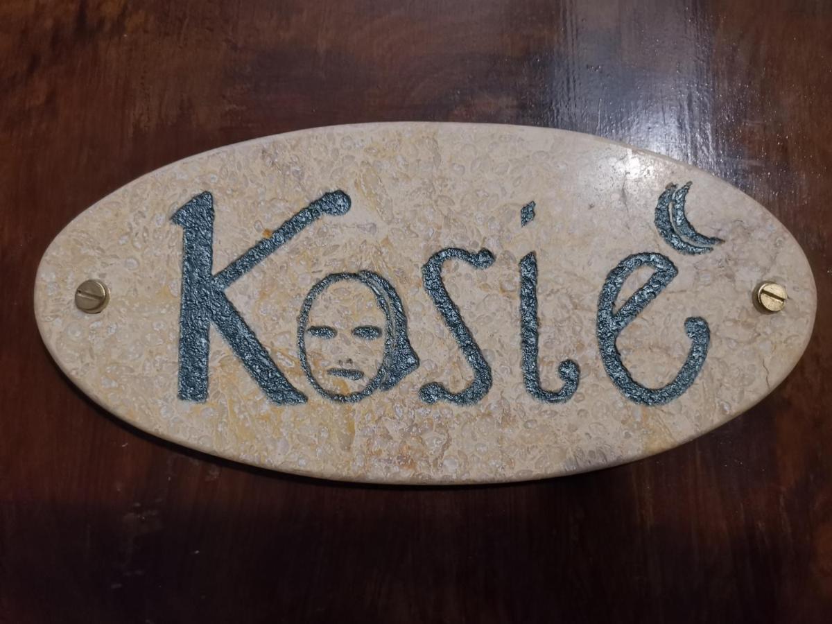 Hotel Kosié - il comfort di classe con due matrimoniali e due bagni indipendenti Palermo Exterior foto